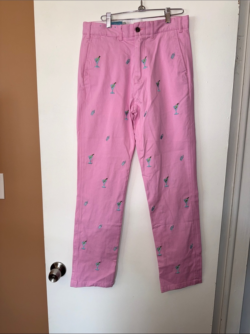NWOT Castaway Nantucket Pink Embroidered Cocktail-Print Pants